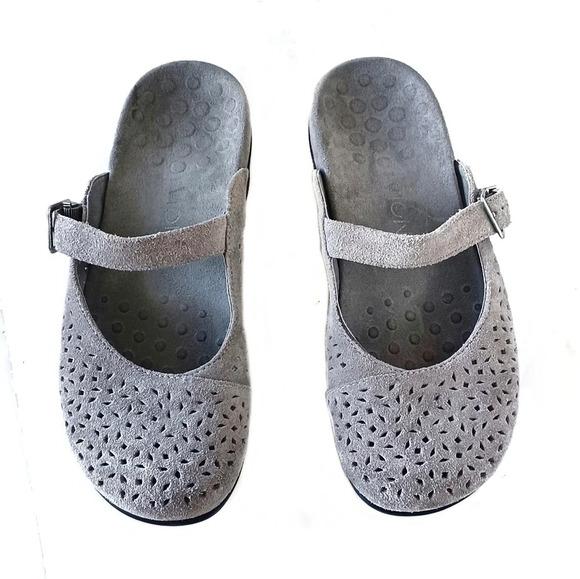VIONIC Lidia Suede Mary Jane Flats Balletcore Taupe Neutral 6 - Picture 1 of 6